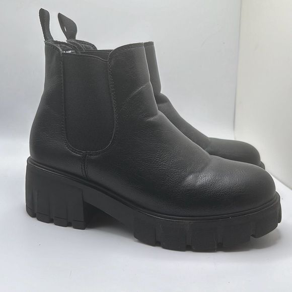 CUSHIONAIRE Women's slip on chelsea boot +Memory Foam 6 BLACK - Picture 1 of 6